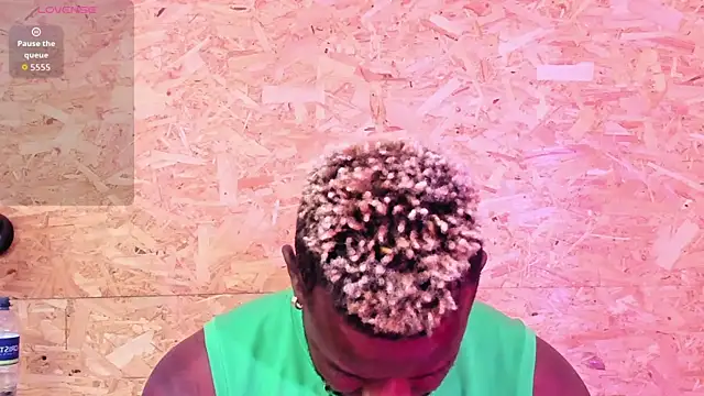 santiblack7 online show from 11-27-25, 02:56