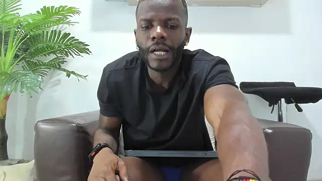 Snapshot of santiblack7 chatting on 09-23-25, 08:05 santiblack7 online show from 09-23-25, 08:05