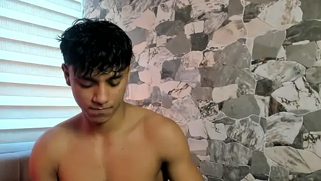 Snapshot of ZYZZ1312 chatting on 02-23-26, 07:03 ZYZZ1312 online show from 02-23-26, 07:03