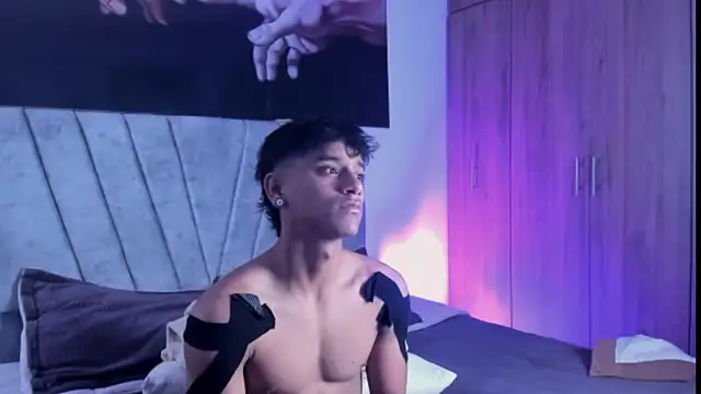 ZYZZ1312 online show from 09-08-25, 08:19