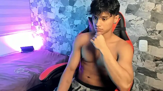 ZYZZ1312 online show from 04-04-26, 04:08