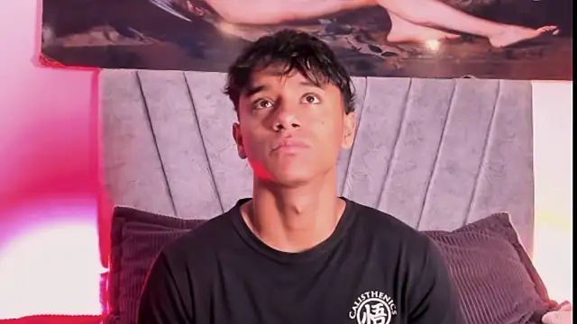 ZYZZ1312 online show from 10-25-25, 04:51