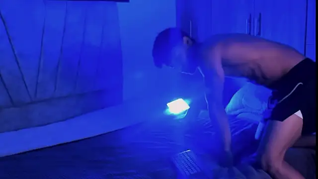 ZYZZ1312 online show from 10-09-25, 06:19