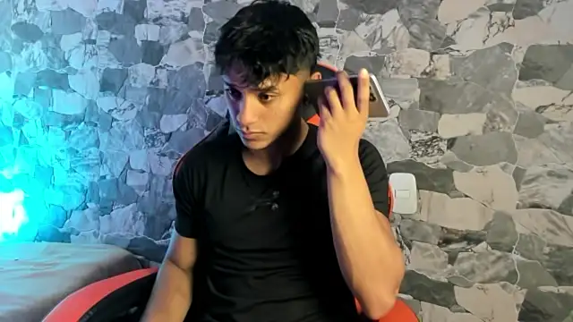 ZYZZ1312 online show from 05-19-26, 02:02
