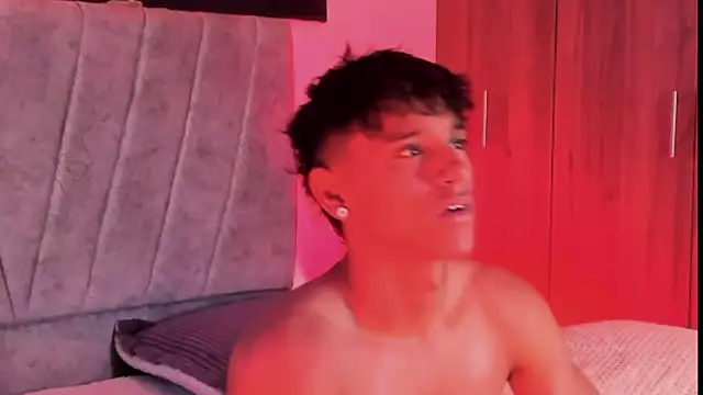 ZYZZ1312 online show from 09-30-25, 06:36