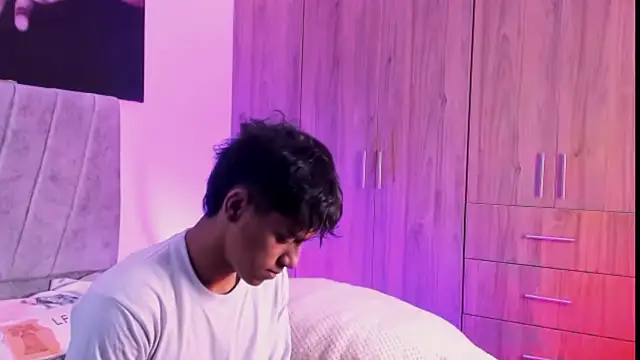 ZYZZ1312 online show from 10-15-25, 05:21