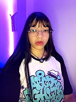 Iwarii online show from 02-13-26, 05:29