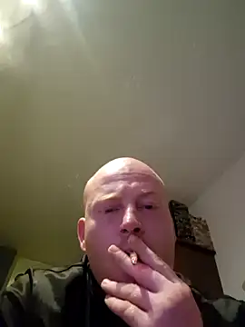 svenni2525 online show from 10-22-25, 02:00