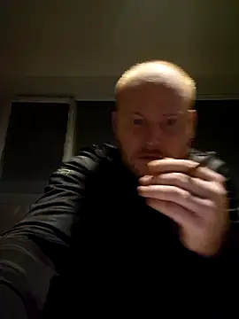 svenni2525 online show from 10-15-25, 10:51