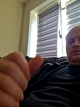 svenni2525 online show from 09-30-25, 12:11