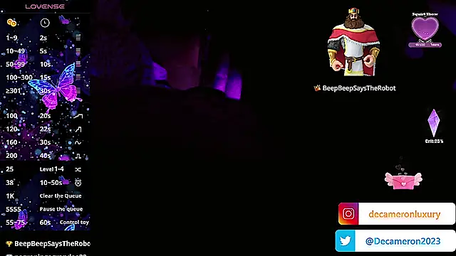 Snapshot of Cameron_baby chatting on 10-17-25, 12:47 Cameron baby online show from 10-17-25, 12:47
