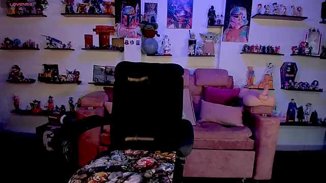 Snapshot of winnylove1 chatting on 06-05-26, 12:15 winnylove1 online show from 06-05-26, 12:15