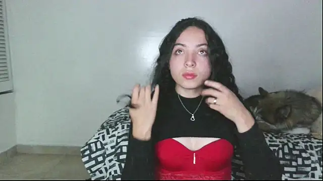 Snapshot of aliceclair_ chatting on 10-23-25, 06:23 aliceclair online show from 10-23-25, 06:23