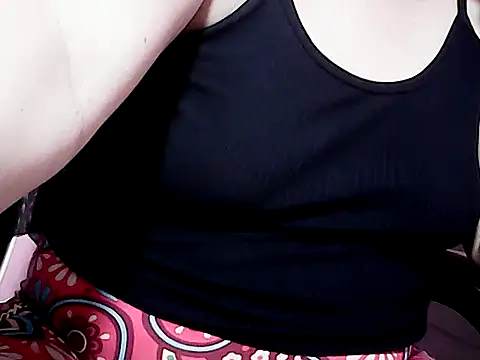 MistressGwennxx online show from 07-13-26, 10:58