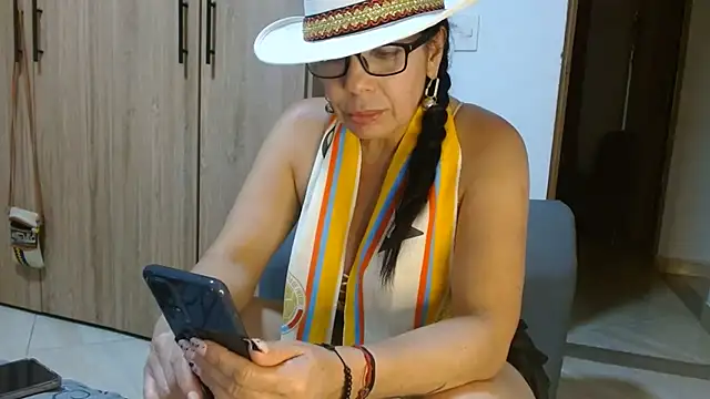 Snapshot of naiaratobon__ chatting on 06-28-26, 03:13 naiaratobon online show from 06-28-26, 03:13