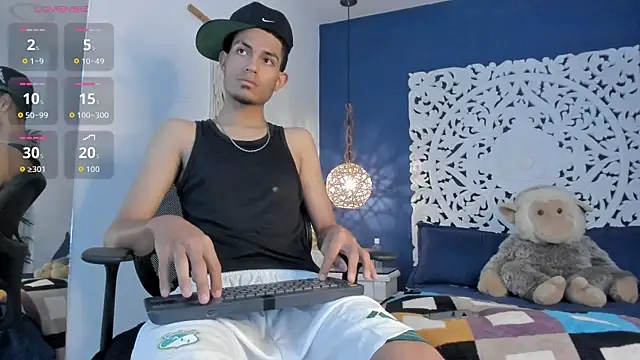 Snapshot of Adonis_WB chatting on 09-19-25, 09:35 Adonis WB online show from 09-19-25, 09:35