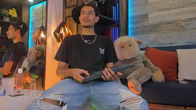 Adonis WB online show from 11-18-25, 01:43