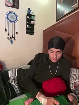 Snapshot of Adonis_WB chatting on 09-24-25, 03:24 Adonis WB online show from 09-24-25, 03:24