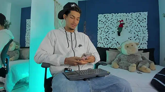 Adonis WB online show from 11-14-25, 08:56