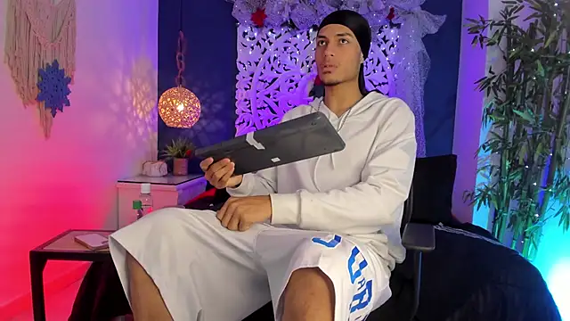 Adonis WB online show from 01-08-26, 04:51