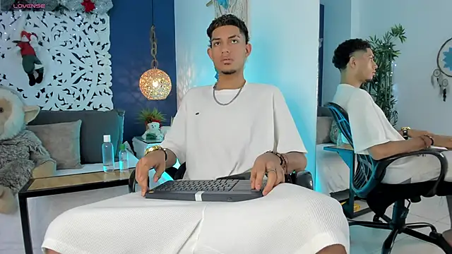 Adonis WB online show from 12-18-25, 08:23