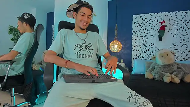 Adonis WB online show from 11-19-25, 02:11