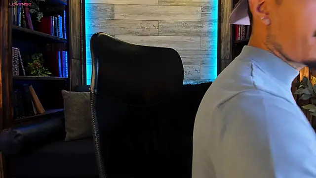 Donovan Desmond online show from 12-18-25, 02:49