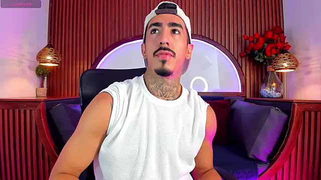 Donovan Desmond online show from 04-08-26, 08:10