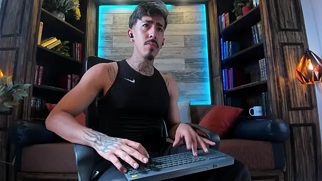 Donovan Desmond online show from 09-09-25, 08:18