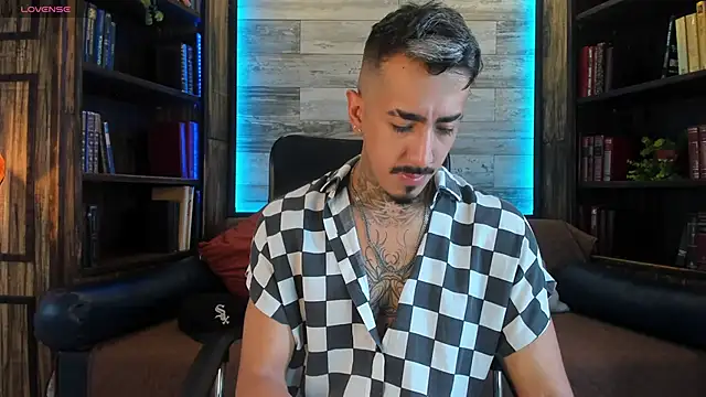 Donovan Desmond online show from 10-18-25, 08:11