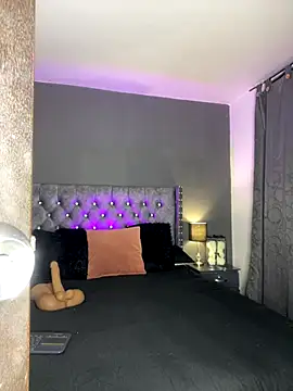 sofii escobar online show from 11-22-25, 05:50