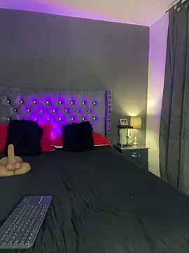 sofii escobar online show from 03-06-26, 07:36