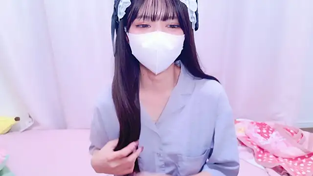 Azusa DoMybest online show from 11-23-25, 08:24