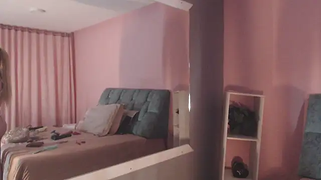 Camila Russoo online show from 01-17-26, 09:40