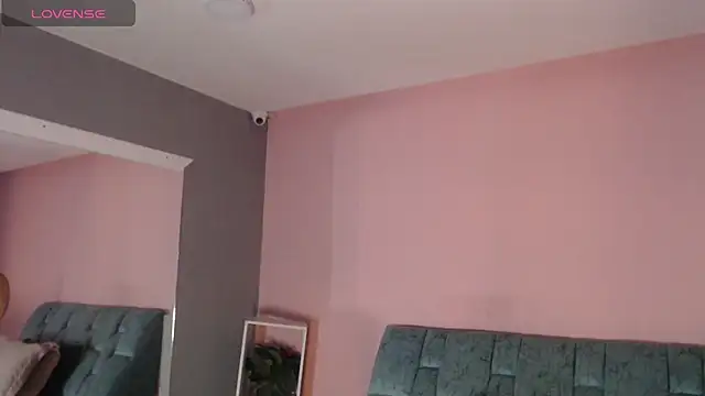 Camila Russoo online show from 02-06-26, 06:59