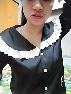 Mie rose online show from 12-18-25, 11:08