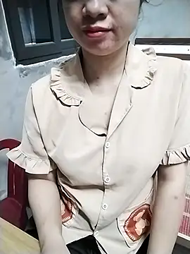 Mie rose online show from 03-19-26, 02:22