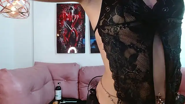 Miahotcs1 online show from 11-26-25, 01:33