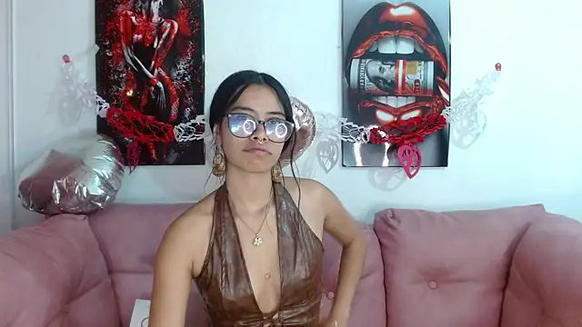 Miahotcs1 online show from 02-13-26, 11:54