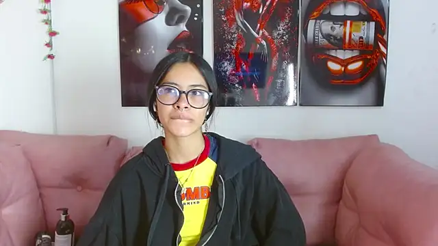 Miahotcs1 online show from 03-26-26, 03:32