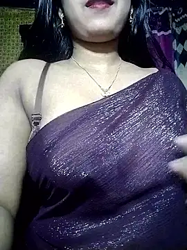 Snapshot of Hot-Hot chatting on 01-09-26, 04:19 Hot-Hot online show from 01-09-26, 04:19