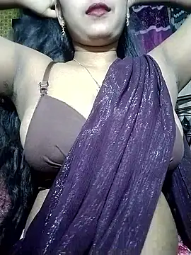 Snapshot of Hot-Hot chatting on 01-13-26, 04:11 Hot-Hot online show from 01-13-26, 04:11