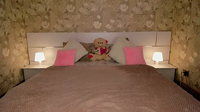 mishapallmer online show from 04-09-26, 03:08