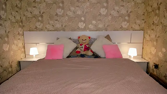 mishapallmer online show from 04-11-26, 07:05