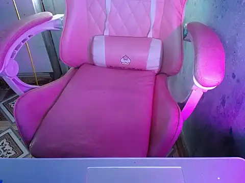 ahoa Tk online show from 12-15-25, 04:51