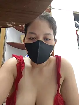 Snapshot of Ladymlem chatting on 09-21-25, 01:44 Ladymlem online show from 09-21-25, 01:44