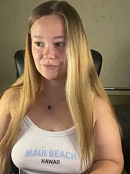 Snapshot of CaramelleSugar_ chatting on 09-25-25, 05:30 CaramelleSugar  online show from 09-25-25, 05:30