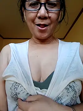HotAsianDish online show from 03-12-26, 08:29
