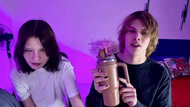 Snapshot of Bonnie_And_C1yde chatting on 01-19-26, 02:21 Bonnie And C1yde online show from 01-19-26, 02:21