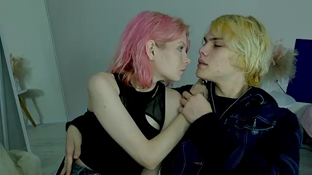 Bonnie And C1yde online show from 11-03-25, 05:16